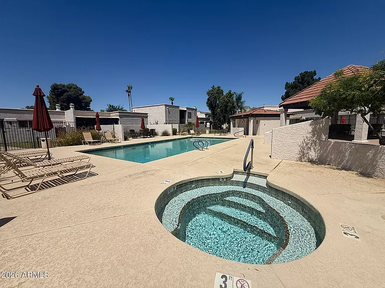 7820 E Pleasant Run — Photo 28