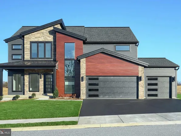 124 Alexandria Dr, Annville, PA 17003