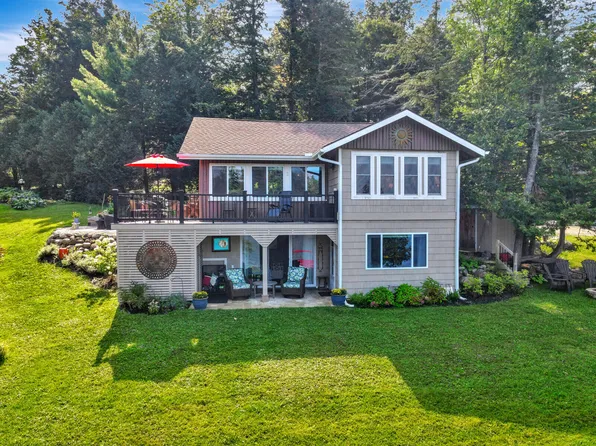 223 Cedar Village Place #3, Oakland, ME 04963