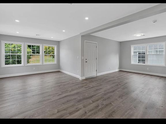 5th image of 768 Manton Ave #1