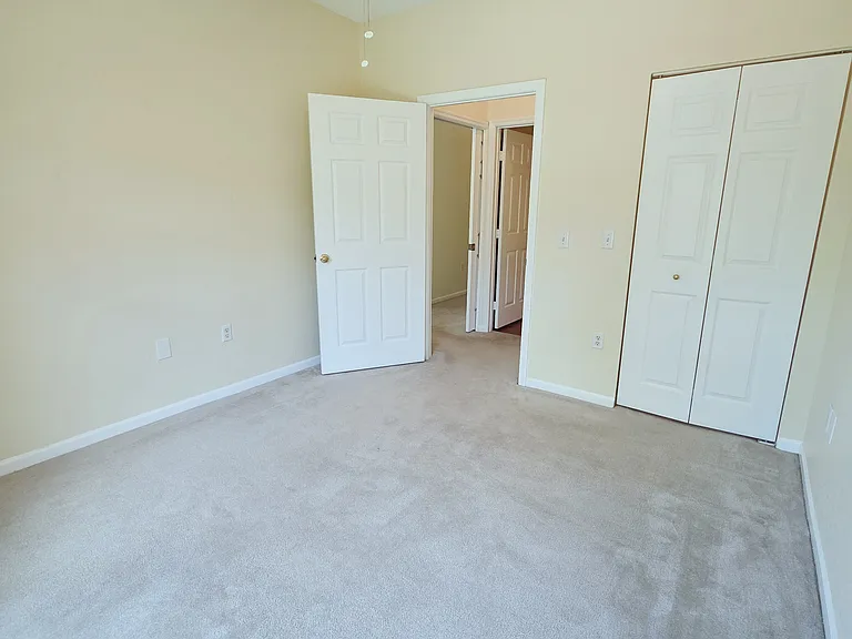 2422 White Magnolia Way #2422 — Photo 11