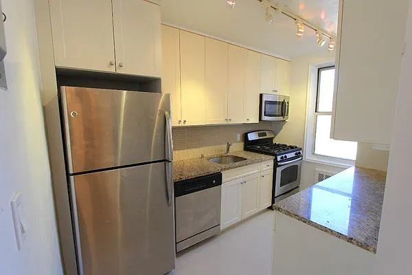 Rented by Hatuka Properties | media 15