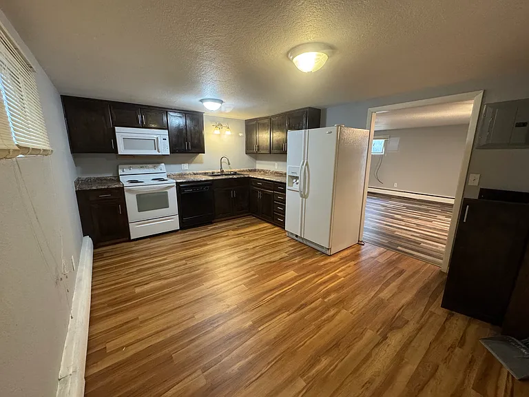 5208 Taku Dr #6 — Photo 3