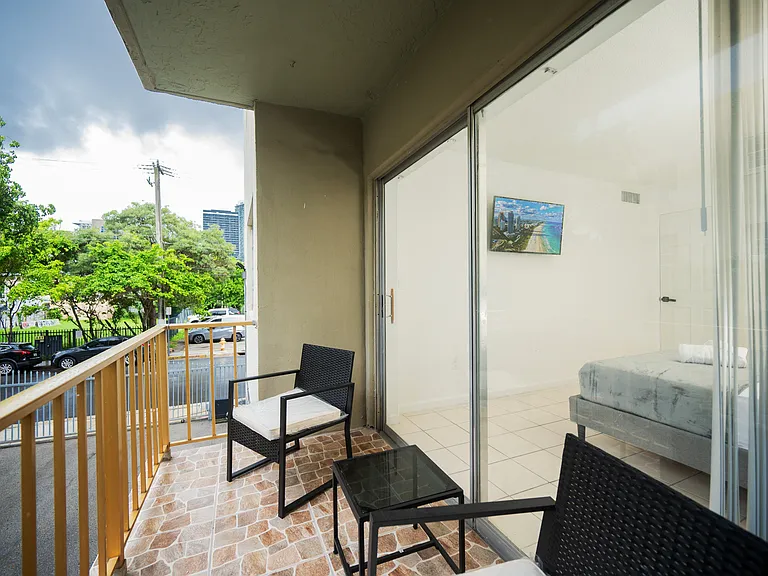 500 NE 26th St #3D-3D-5D — Photo 24
