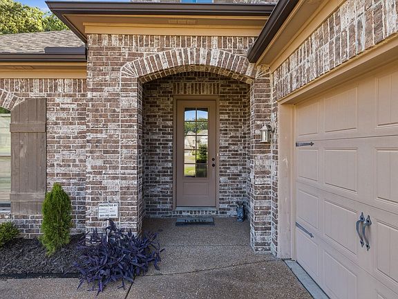 3rd image of 6007 Garrett Valley Ln