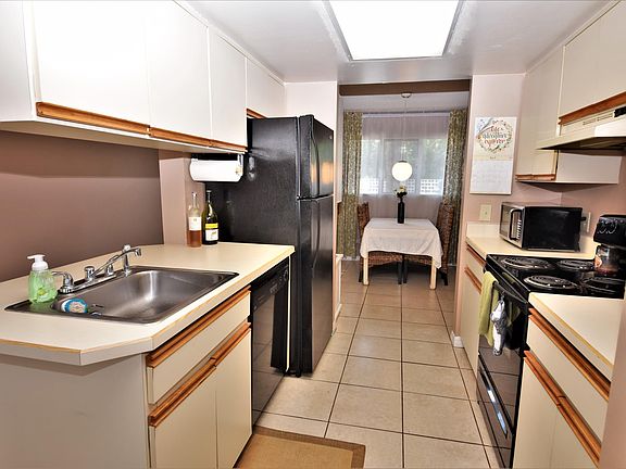 4th image of 224 Beach Park Ln #224