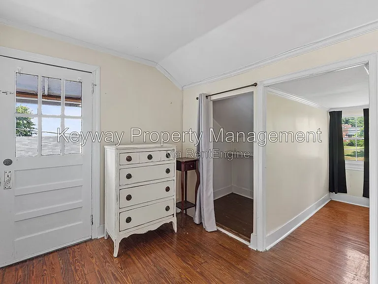 1013 Georgia Ave #B — Photo 9