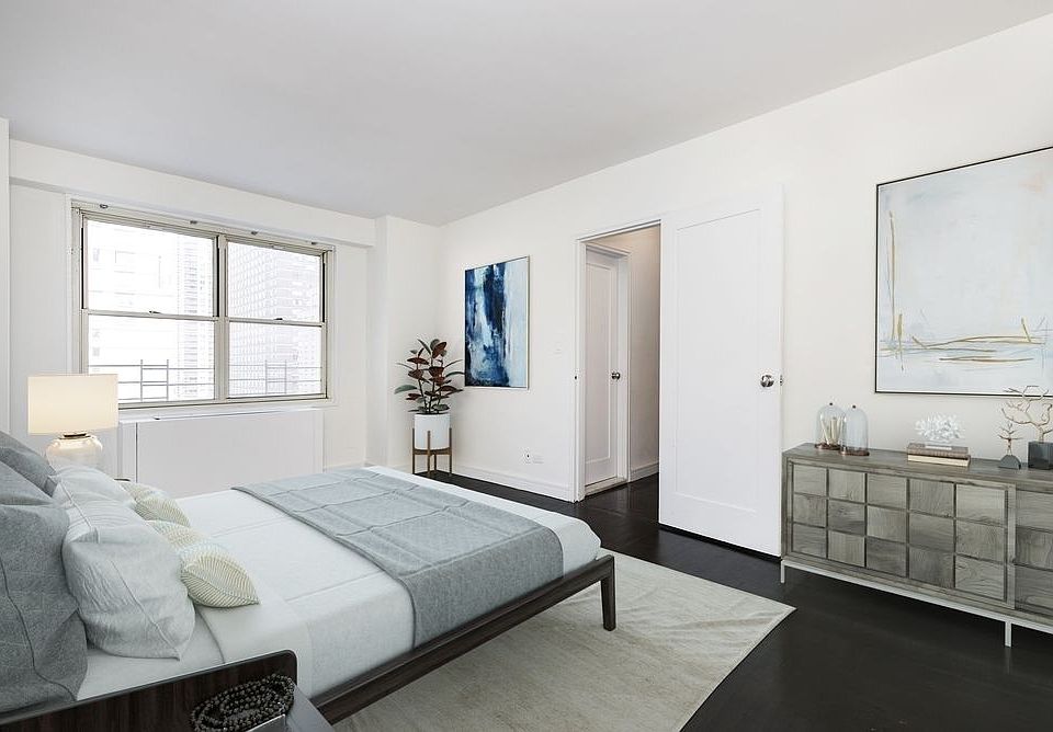 1st image of 35 E 35th St Ph D