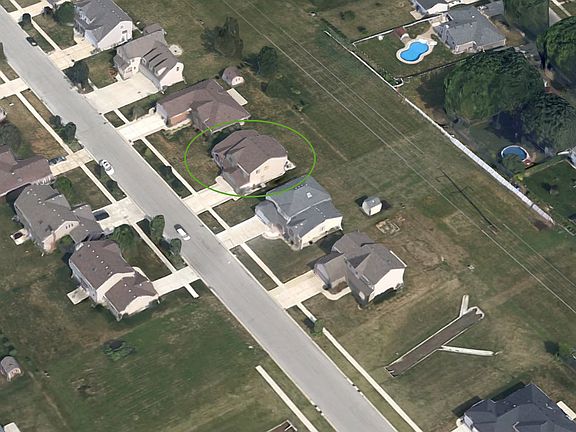4th image of 275 E Bethel Dr