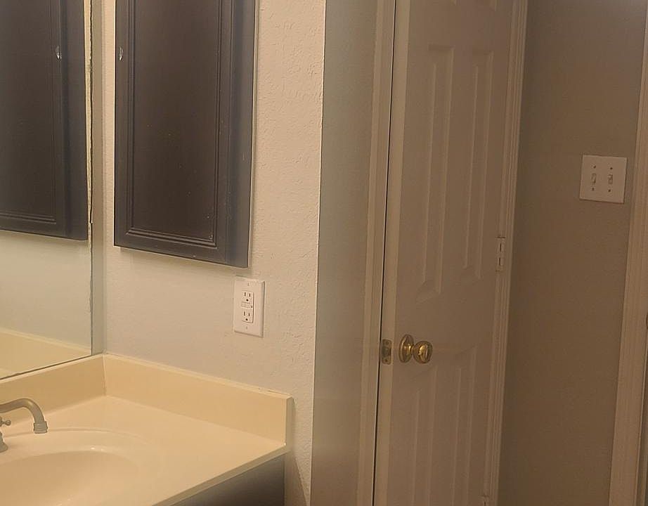 2nd image of 24502 Brazos Stage