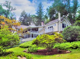 1006 Silvermine Rd, New Canaan, CT 06840