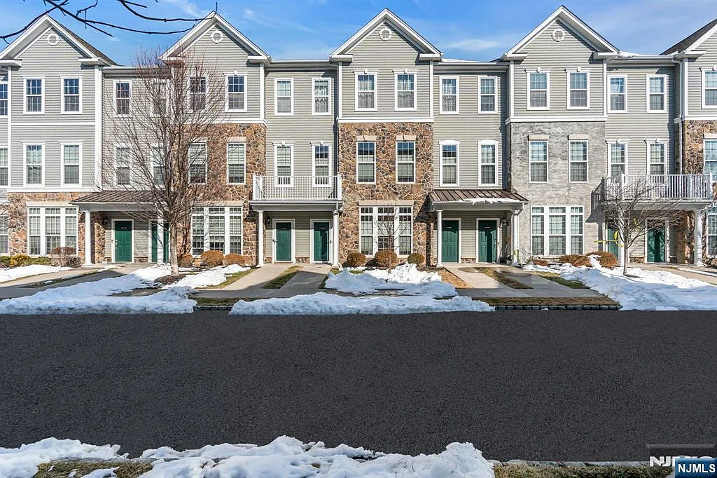 17 Jasmine Ln #1109 photo 1