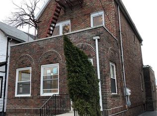 242 S 10th Ave, Mount Vernon, NY