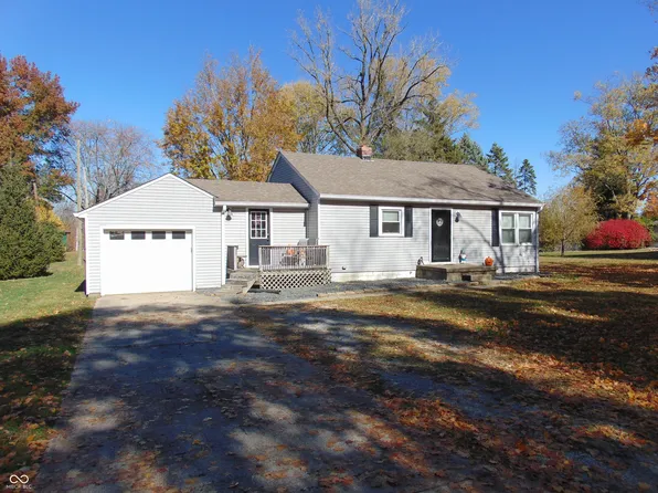 400 Orchard Ln, Greenwood, IN 46142
