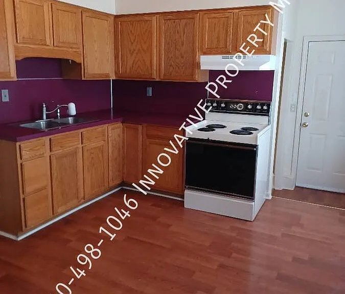 2829 Plainfield Ave — Photo 11