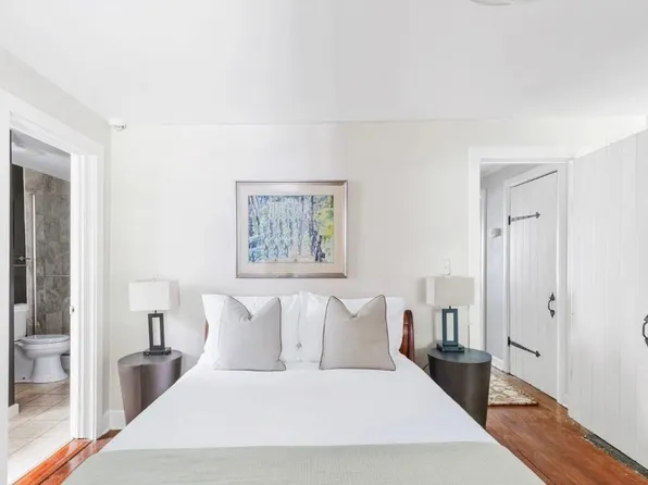 18 1/2 Wentworth St, Charleston, SC 29401