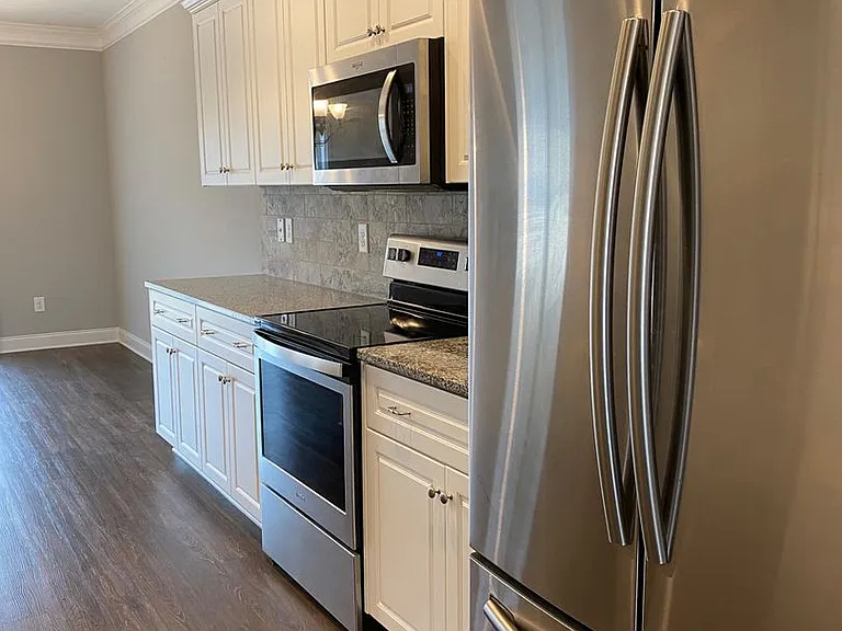 921 Burlington Dr — Photo 18