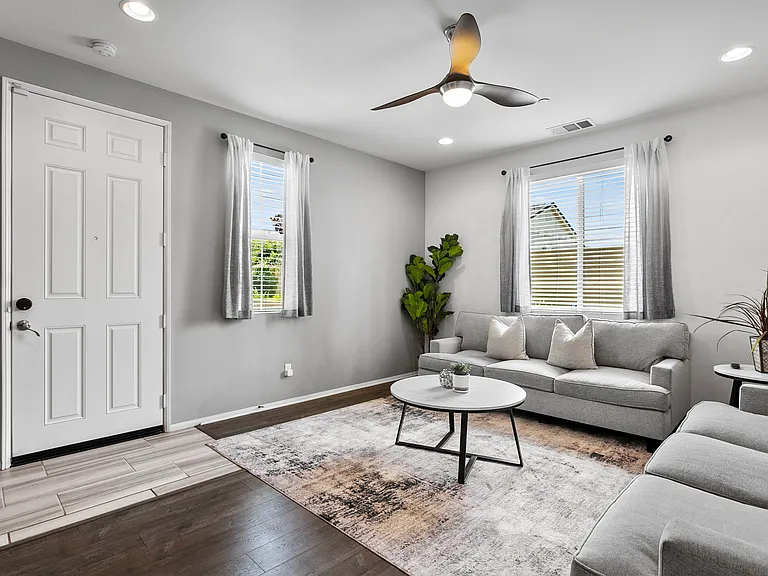 6397 Peacock Ct — Photo 6