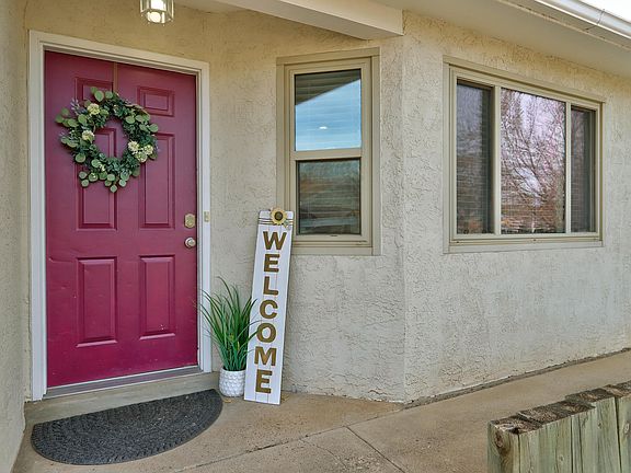 2nd image of 1143 Cordoba Ct SE