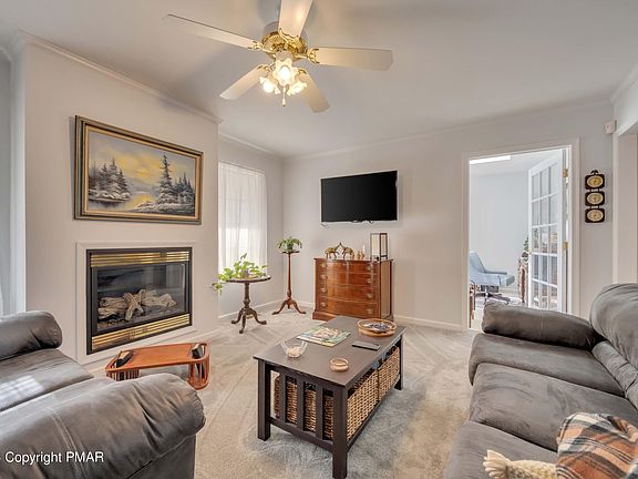 4th image of 307 Golden Oaks Dr
