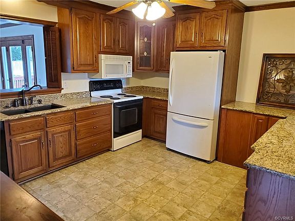 5th image of 7228 Bellspring Dr