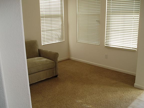 3rd image of 1941 Acari Ave