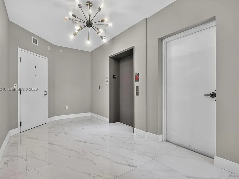 16385 Biscayne Blvd #1215 — Photo 36