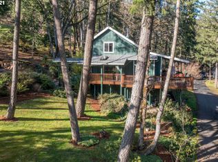 21766 N Umpqua Hwy, Idleyld Park, OR 97447