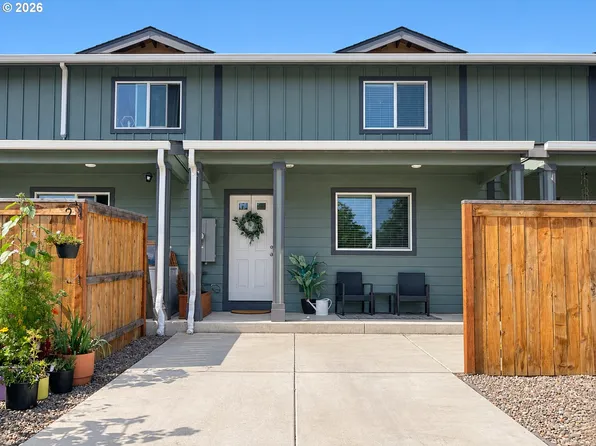 790 Saint Charles St, Eugene, OR 97402