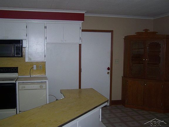3rd image of 1916 Mershon St