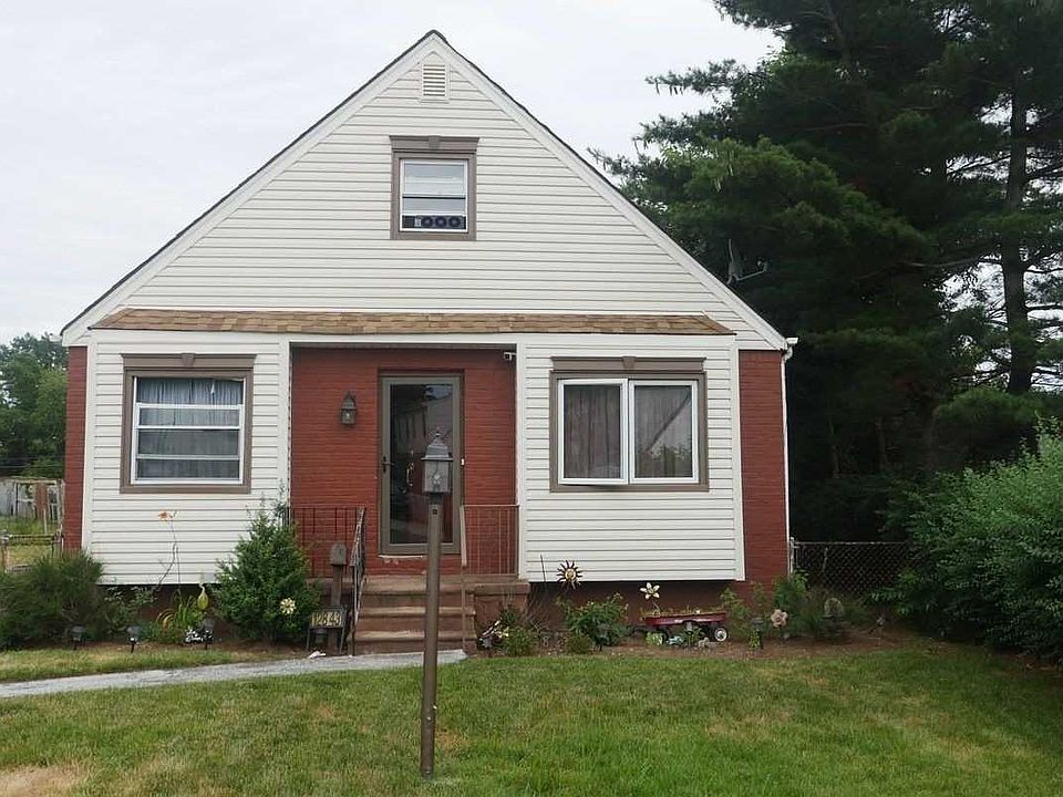 1st image of 128-43 226th St #Hse