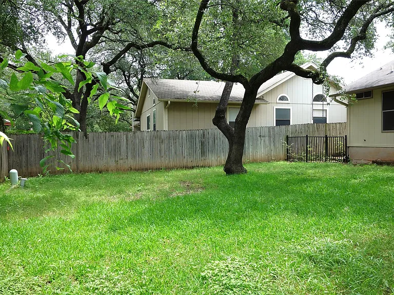 7014 Riverton Dr — Photo 26