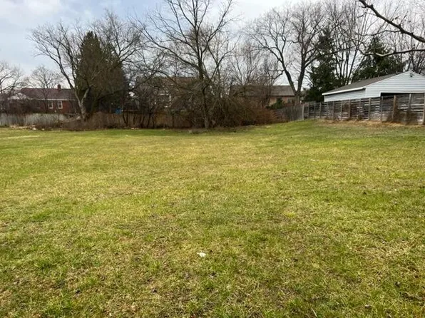 6555 North 106TH STREET, Milwaukee, WI 53224