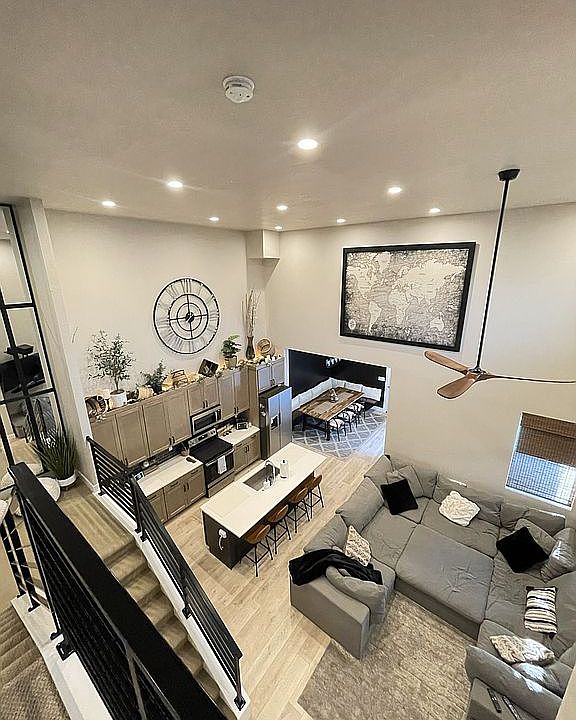 1st image of 5574 S Carnelian Pkwy