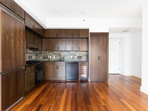 4th image of 150 Myrtle Ave Penthouse 3304