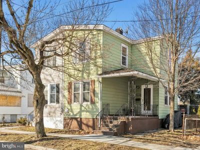 1013 W 5th St, Florence, NJ, 08518