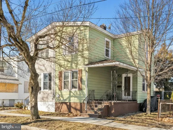 1013 W 5th St, Florence, NJ 08518