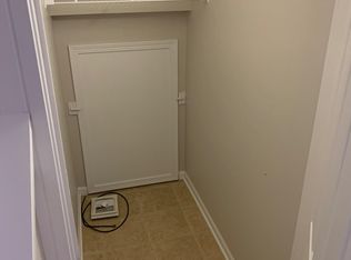 546 Lincoln Station Dr, Oswego, IL