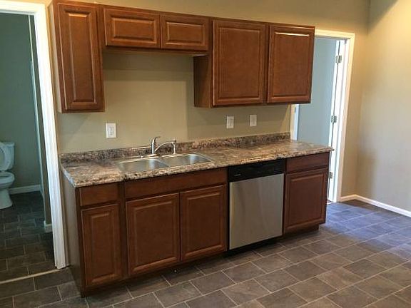 3rd image of 102 Canvass St Fl 3