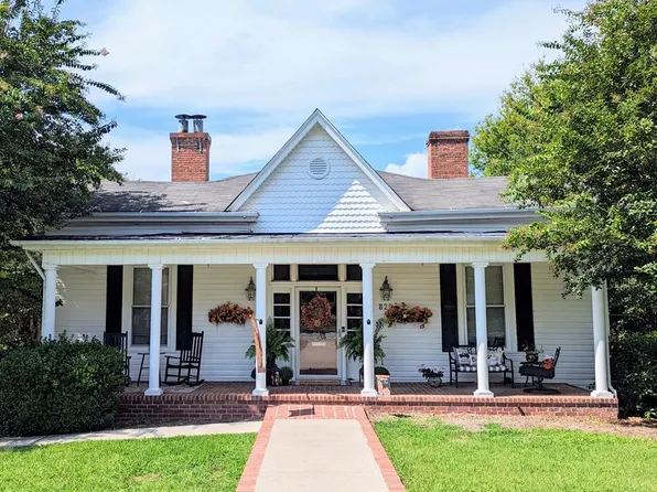 820 Grove Ave, South Boston, VA 24592
