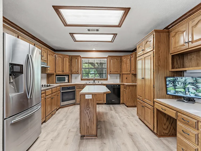 6970 Ellen Ln — Photo 14
