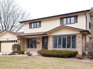 620 E Balsam Ln, Palatine, IL 60074