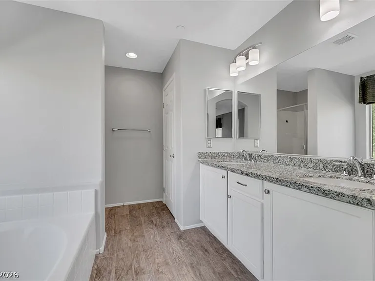 89 Sertata Ct — Photo 44