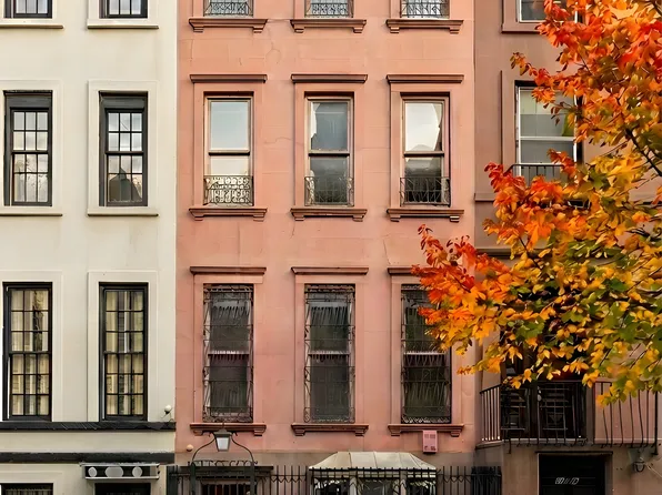 243 East 61st Street image 1 of 21