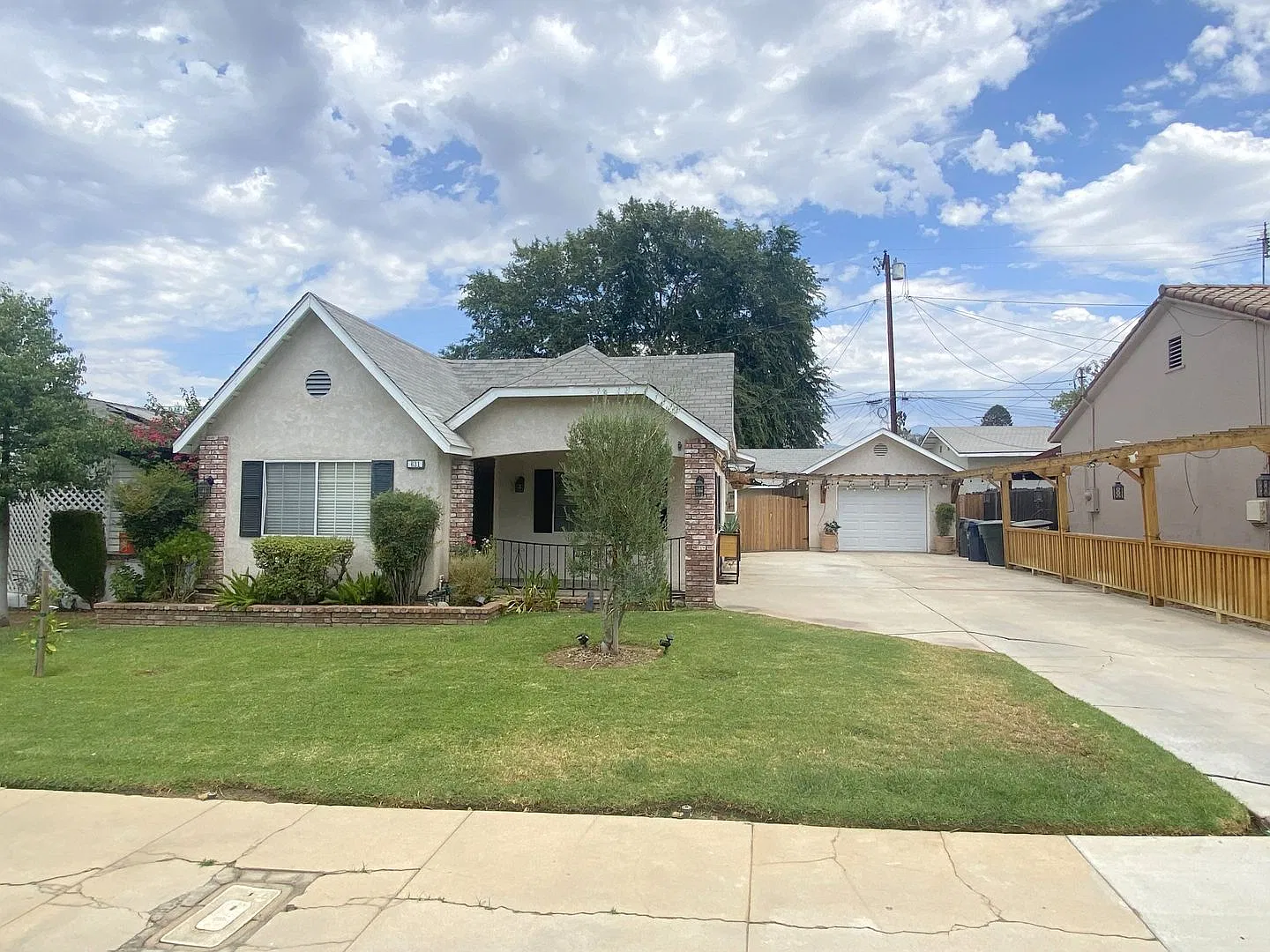 Lovely Single-Story 2-Bedroom Home in South Redlands! — Photo 2