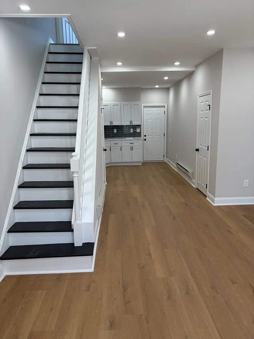 Beautiful Newly renovated 3 bedroom home now available for rent in Point Breeze — Photo 4
