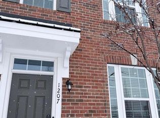 1207 English Ln, Parlin, NJ 08859