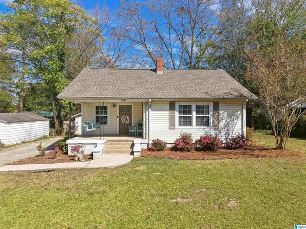 1627 Parnell Dr, Leeds, AL 35094