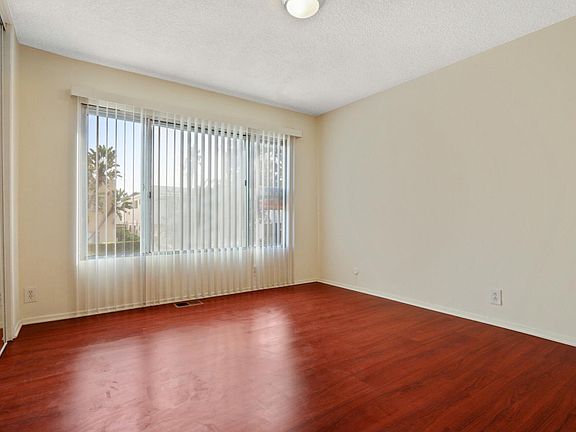 Main bedroom with large closet and 3/4 bath (no tub).