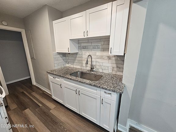 4th image of 3019 Imperial St